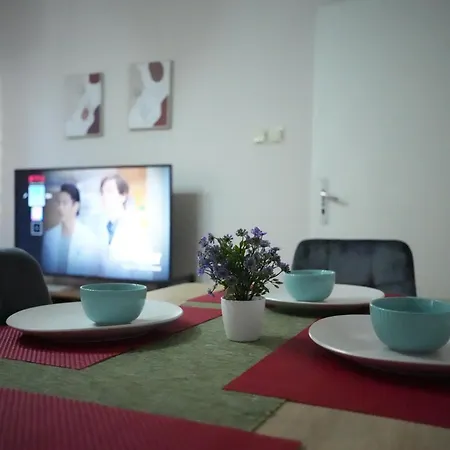 Birds Nest Apartman