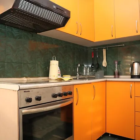Birds Nest Apartman *